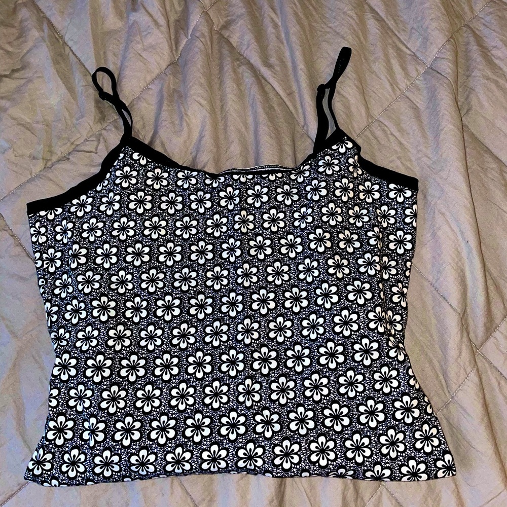 2000’s floral tank top